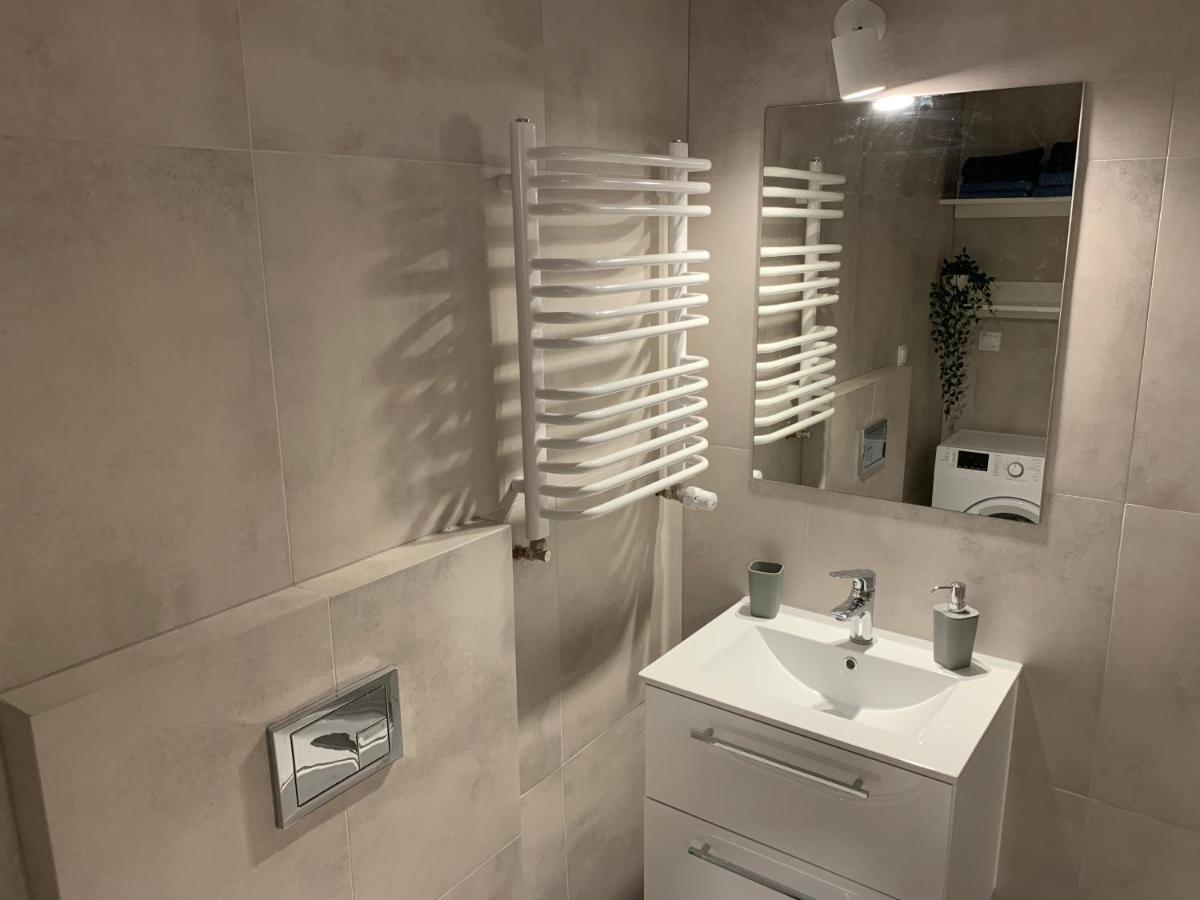 דירות אוסטרוב וילקופולסקי Apartament Pod Gwiazdami מראה חיצוני תמונה