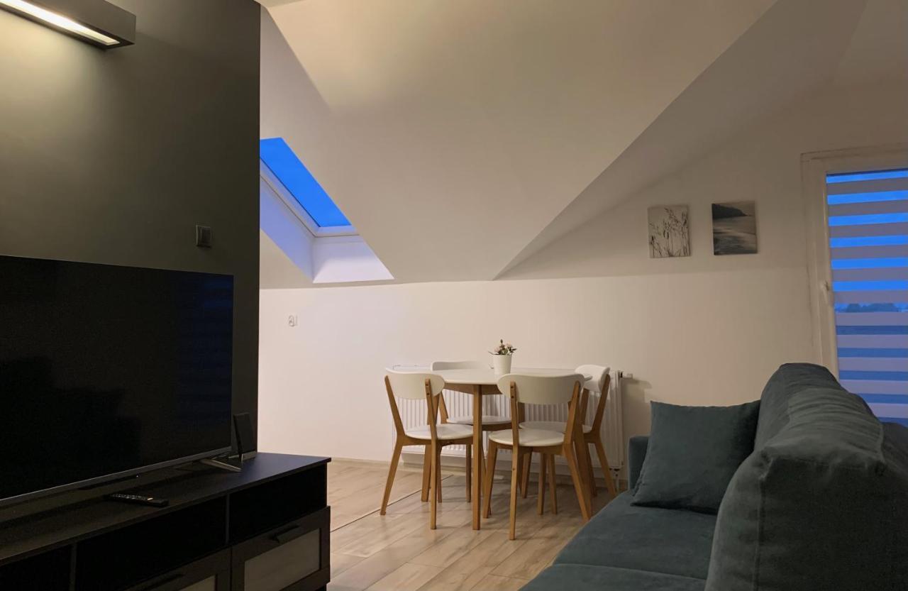 דירות אוסטרוב וילקופולסקי Apartament Pod Gwiazdami מראה חיצוני תמונה