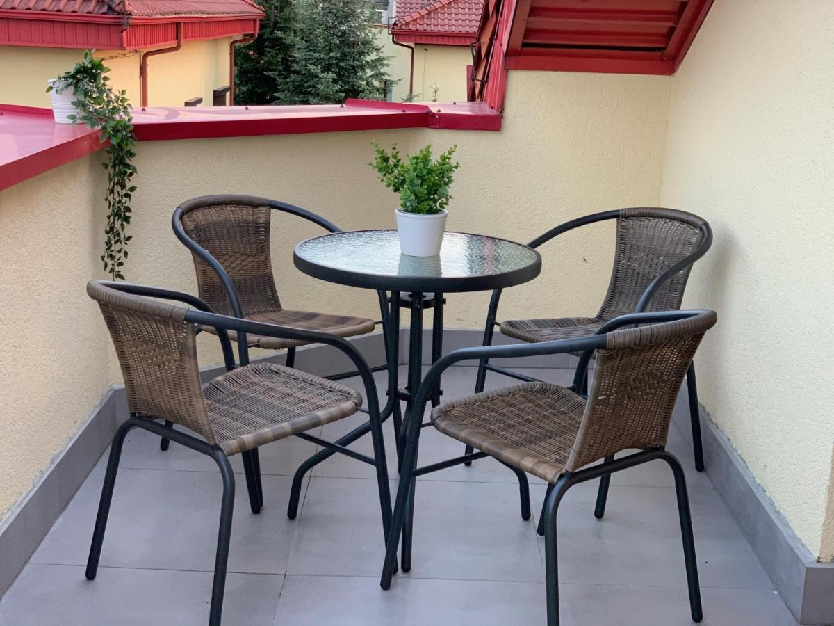 דירות אוסטרוב וילקופולסקי Apartament Pod Gwiazdami מראה חיצוני תמונה